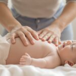 Masser le ventre d’un bébé : techniques et bienfaits