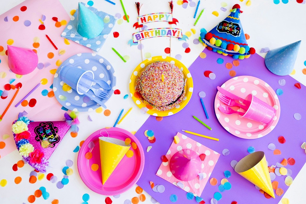 Idées et astuces pour une décoration anniversaire réussie avec Tralala Fêtes